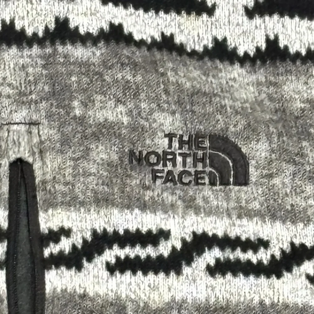 The North Face - The Gordon Lyons - Half Zip - Aztec or Tribal Inspired - Size S